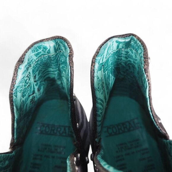 Corral Zebra Print Studded Pointed Toe Booties Grey / Black Women's 7.5M - Picture 12 of 12